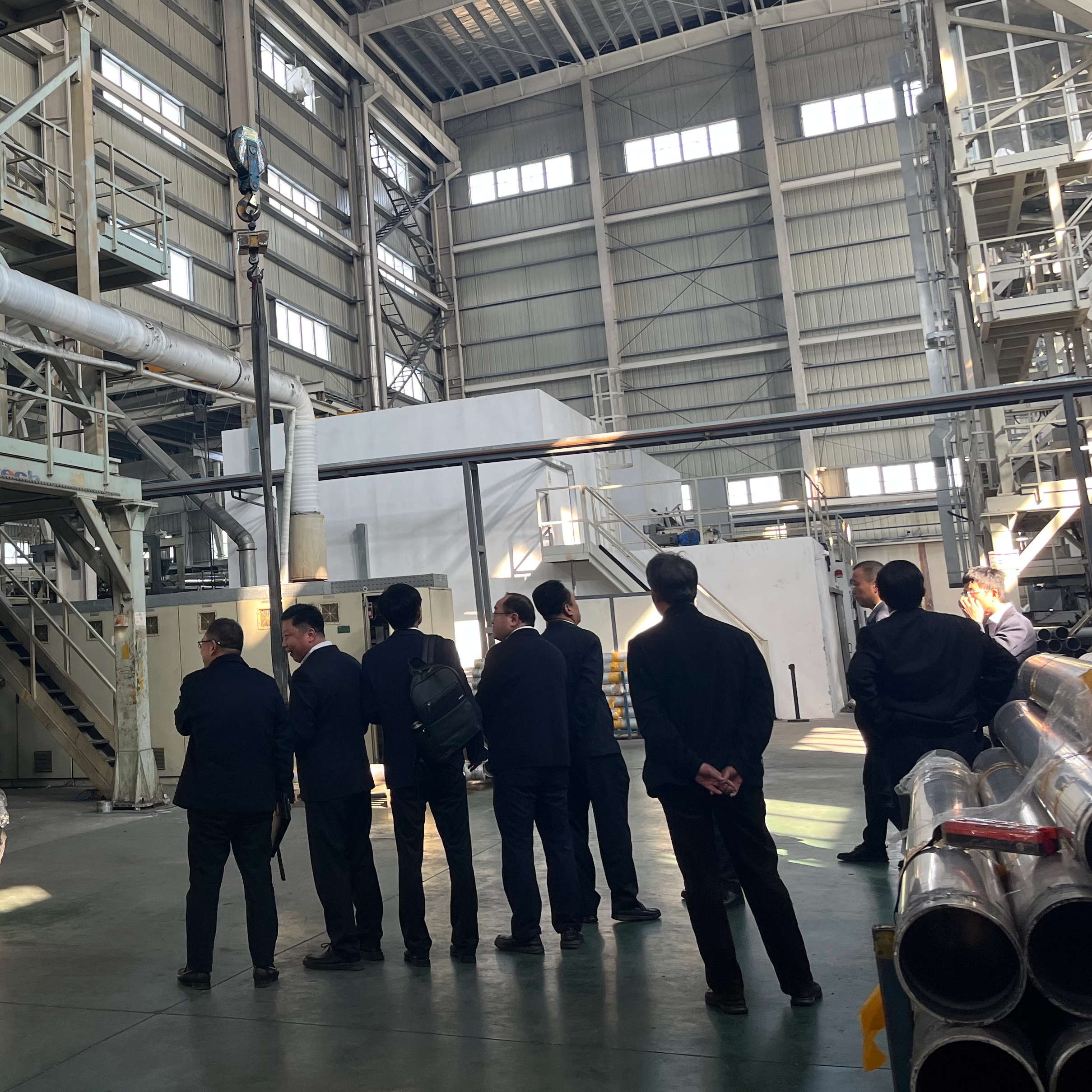 T&aacute; Sunwaed i gceannas ar ghaoth nua an chomhoibrithe, agus tagann ceannair&iacute; Jinxiang County agus Jining New Material Industry Park chun an siomp&oacute;isiam a phl&eacute;